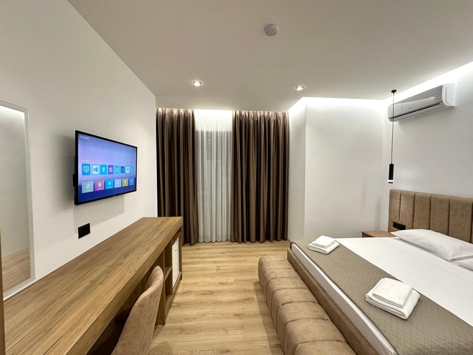 סרנדה Keos Hotel מראה חיצוני תמונה