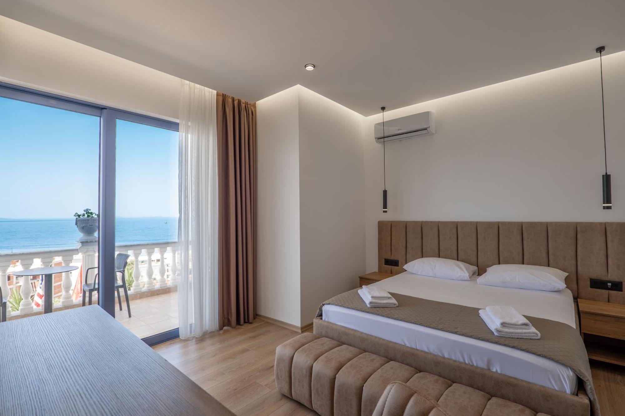 סרנדה Keos Hotel מראה חיצוני תמונה