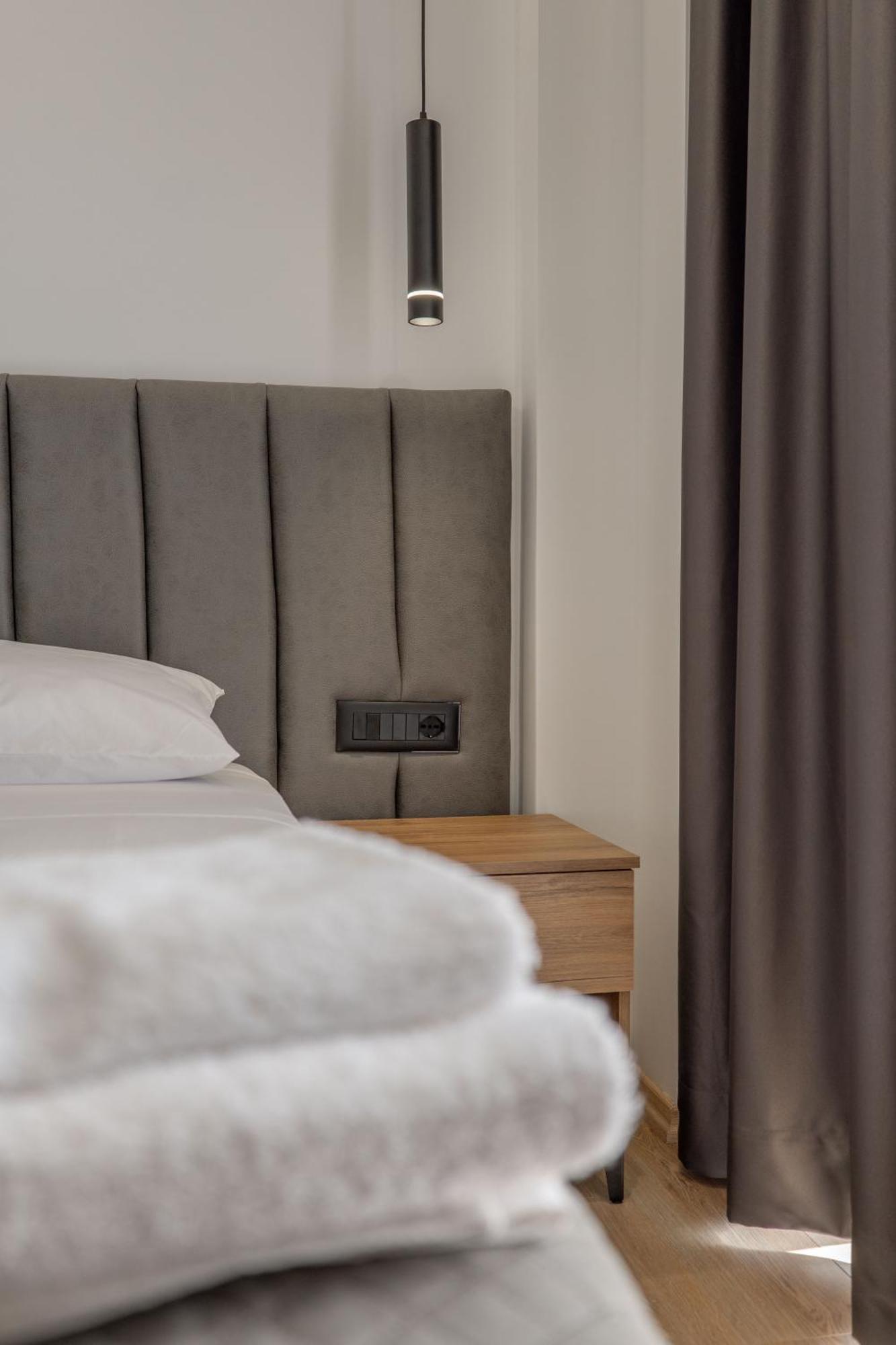 סרנדה Keos Hotel מראה חיצוני תמונה