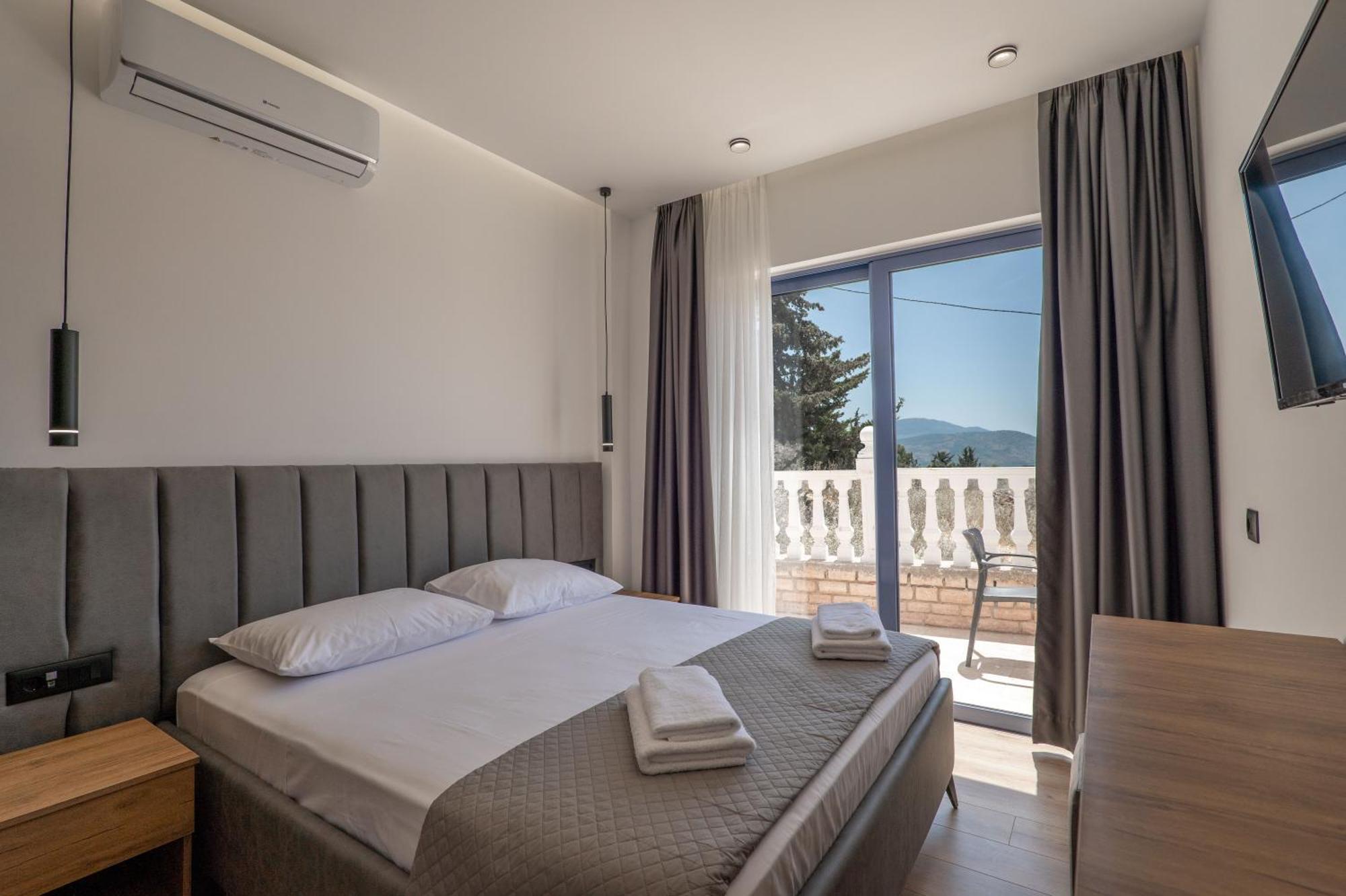 סרנדה Keos Hotel מראה חיצוני תמונה