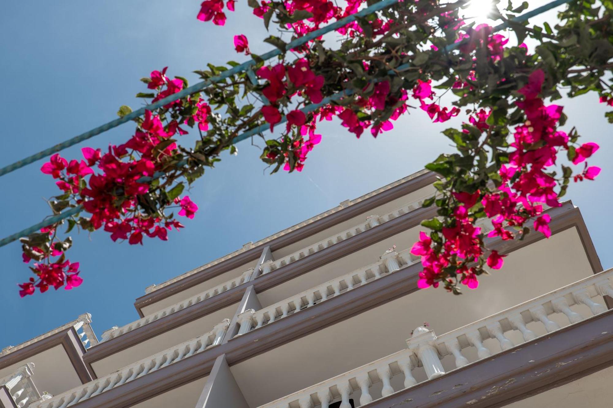 סרנדה Keos Hotel מראה חיצוני תמונה